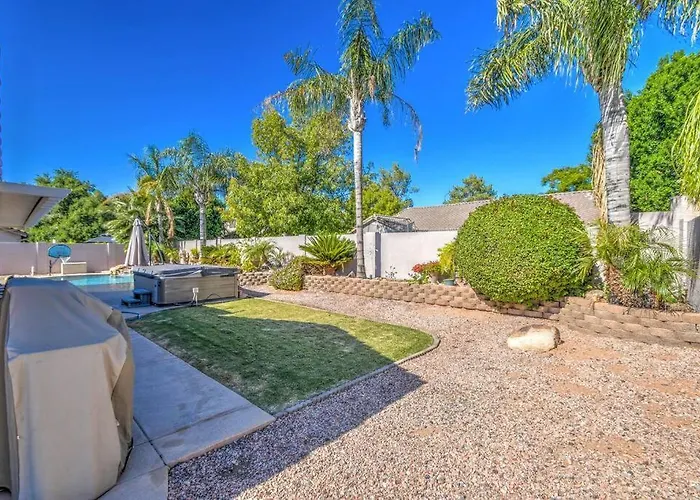 Heated Pool, Hot Tub, Pool Table, 4 Bedrooms Mesa